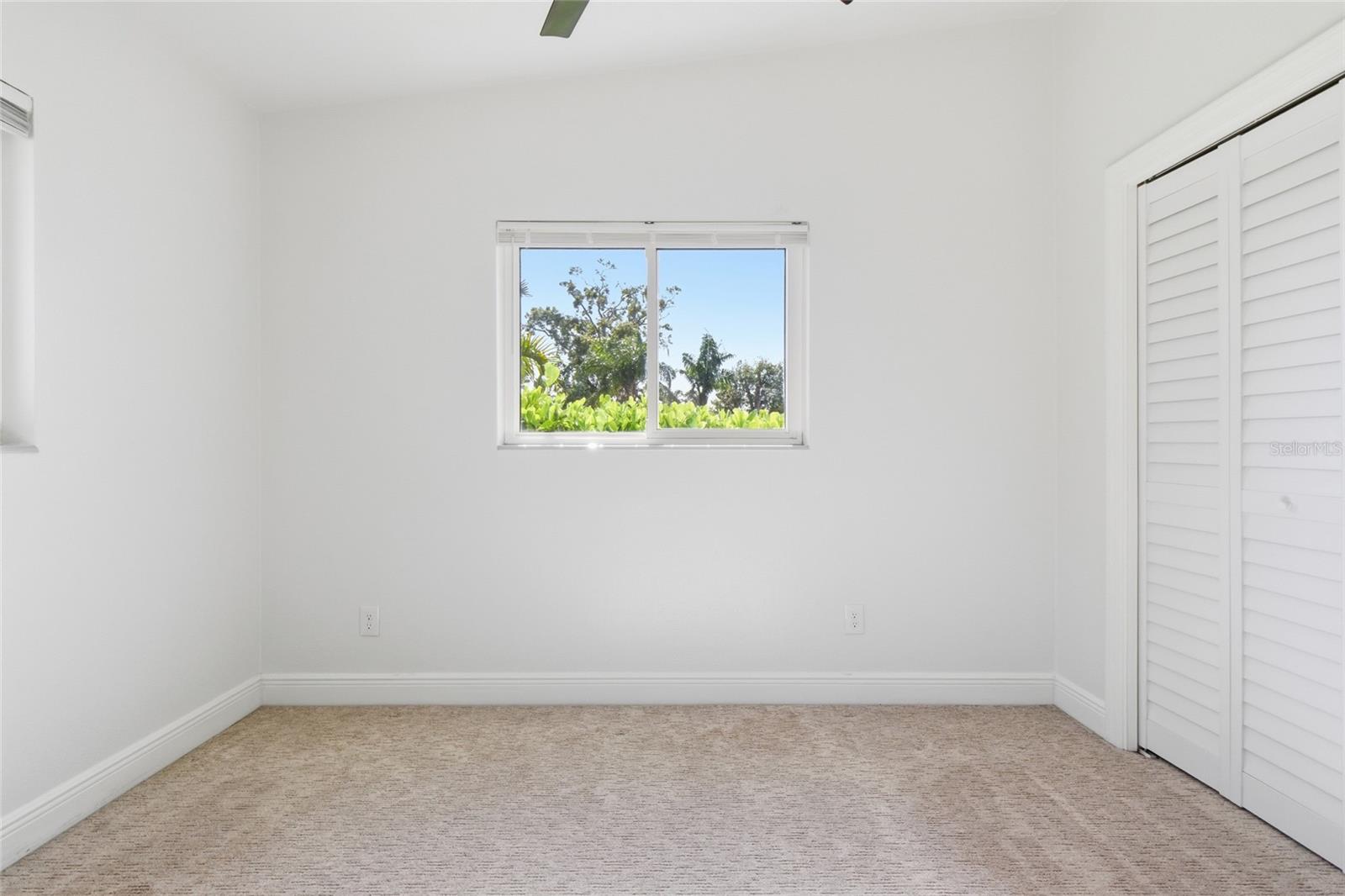 SOUTH GATE MANOR - Residential