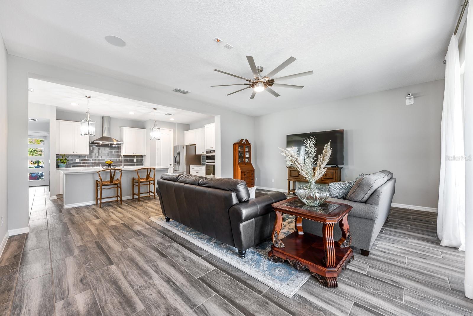 LAUREATE PARK PH 8 - Residential