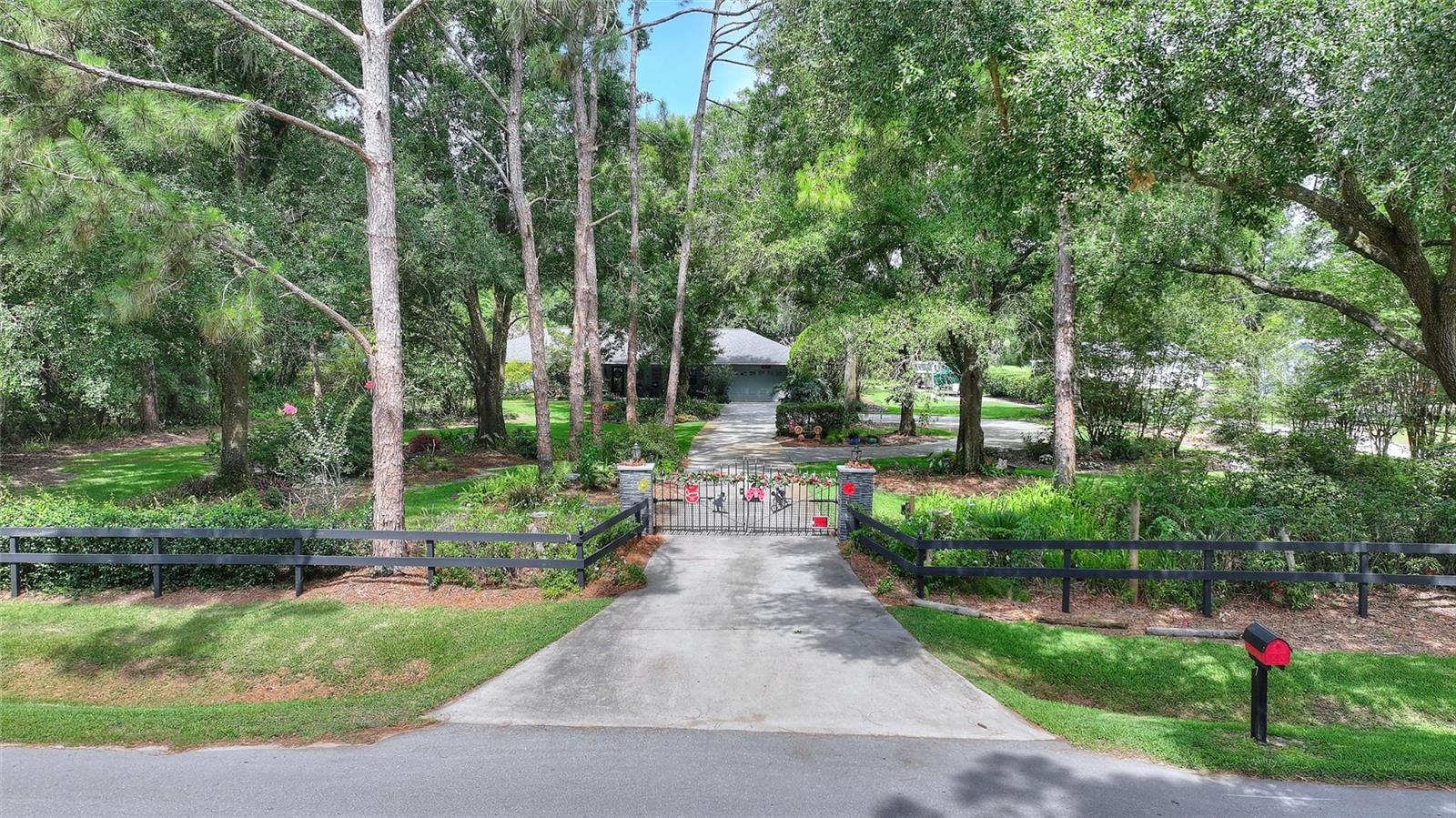 7 LAKE ARROWHEAD DRIVE