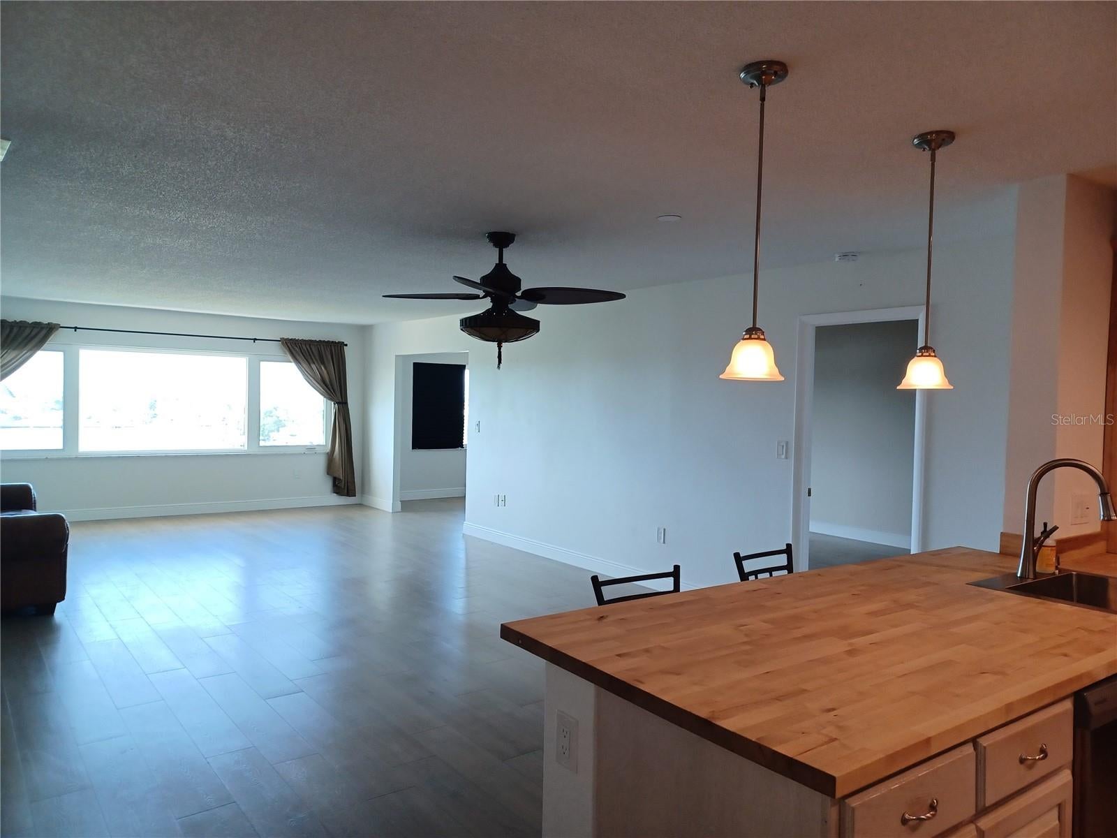100 BLUFF VIEW DRIVE 603C