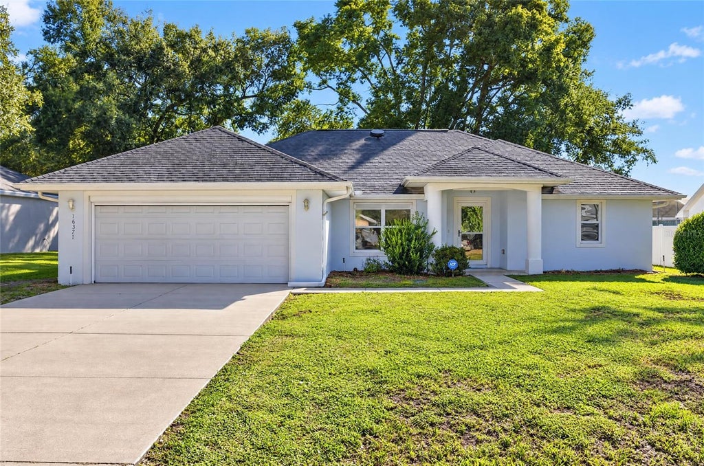 Photo of 16371 SE 83rd Avenue, Summerfield, FL 34491 (MLS # O6449996)