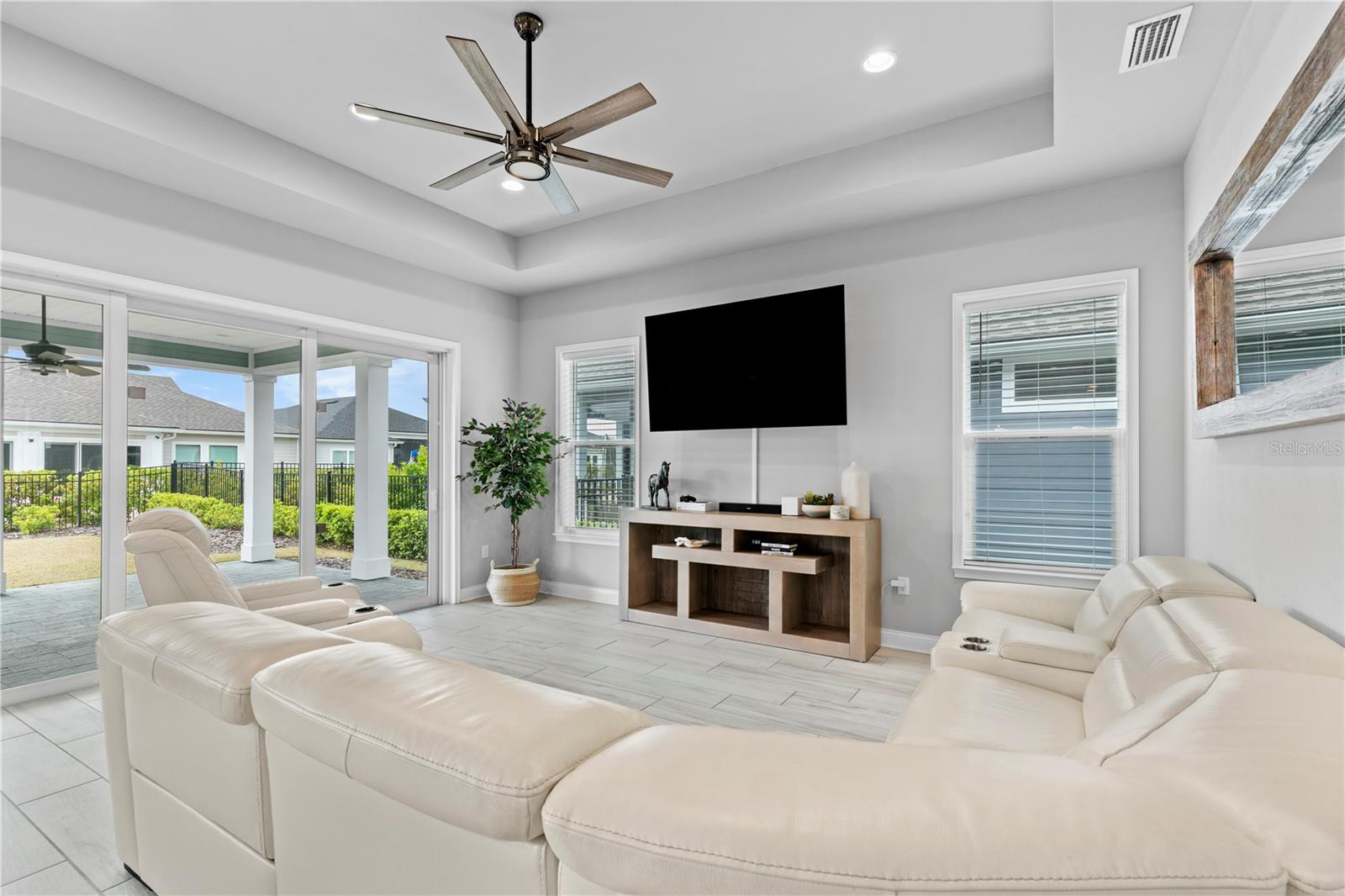 OAKMONT PH 2 PB 32 PG 30 - Residential Lease