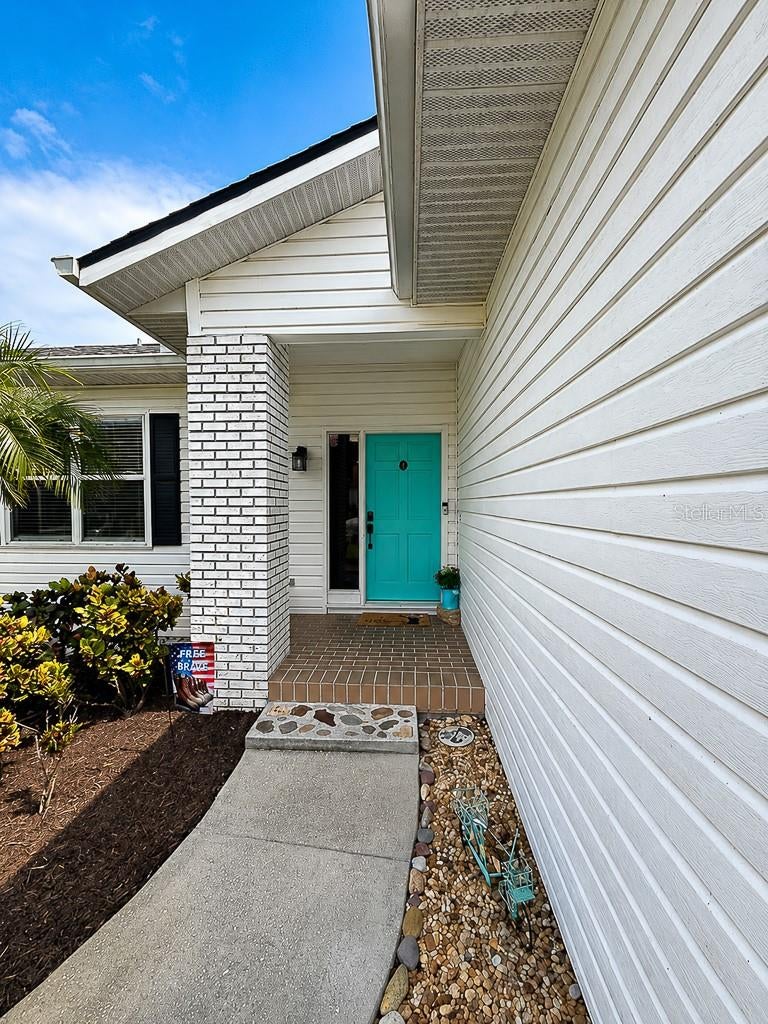 859 HARBOR HILL DRIVE