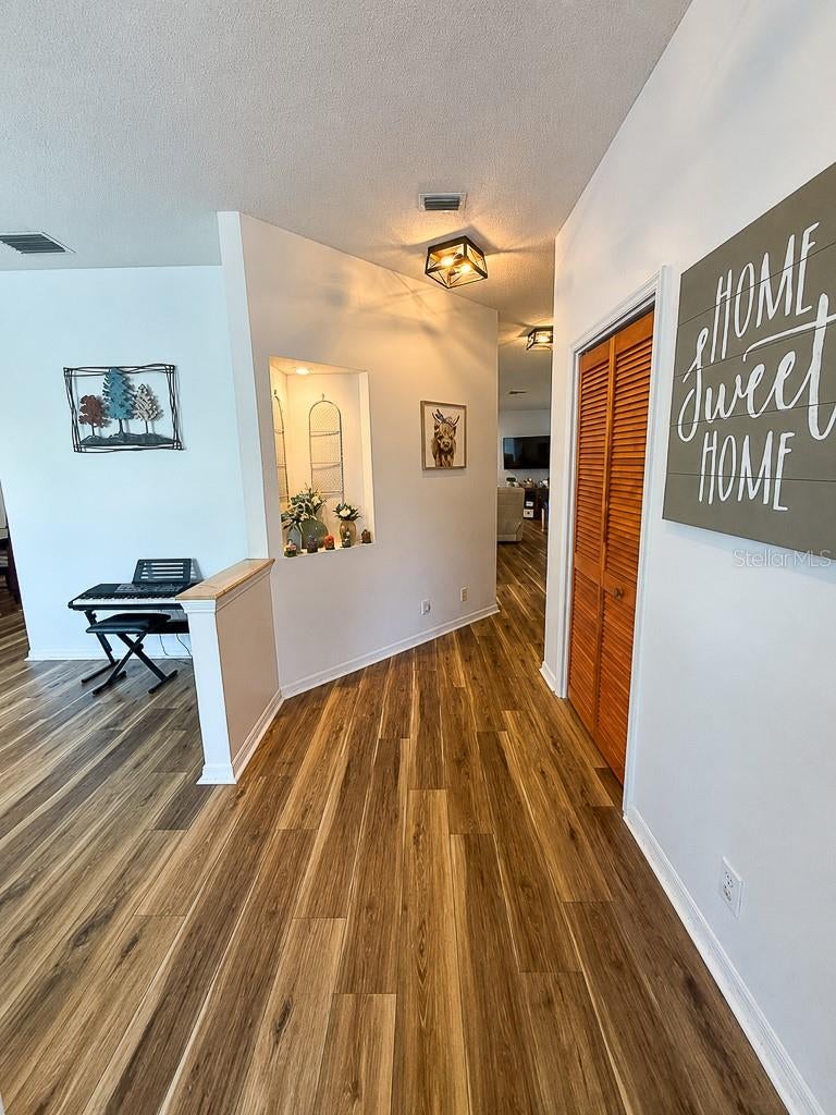 859 HARBOR HILL DRIVE