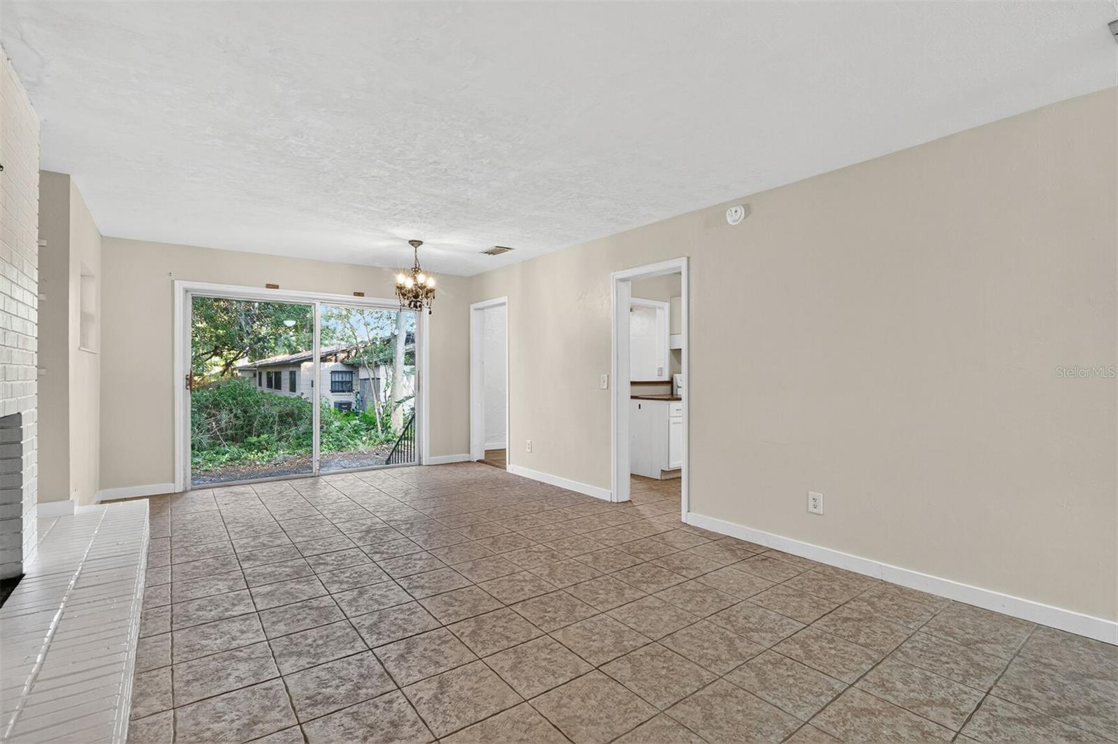 HIGHLAND PINES - Residential