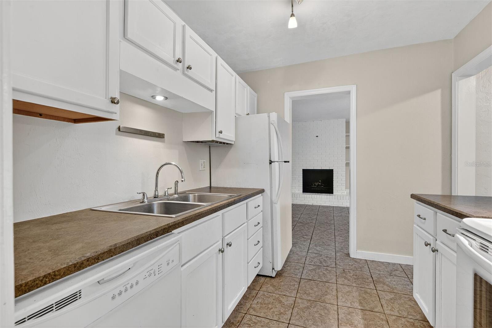 HIGHLAND PINES - Residential