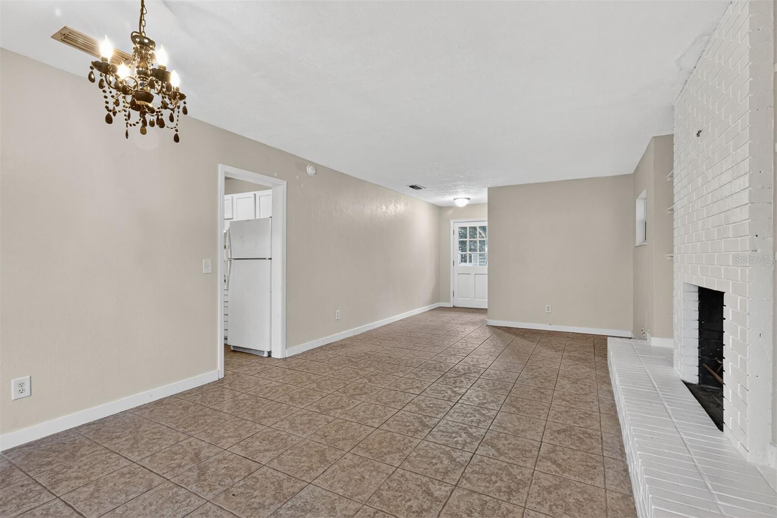 HIGHLAND PINES - Residential