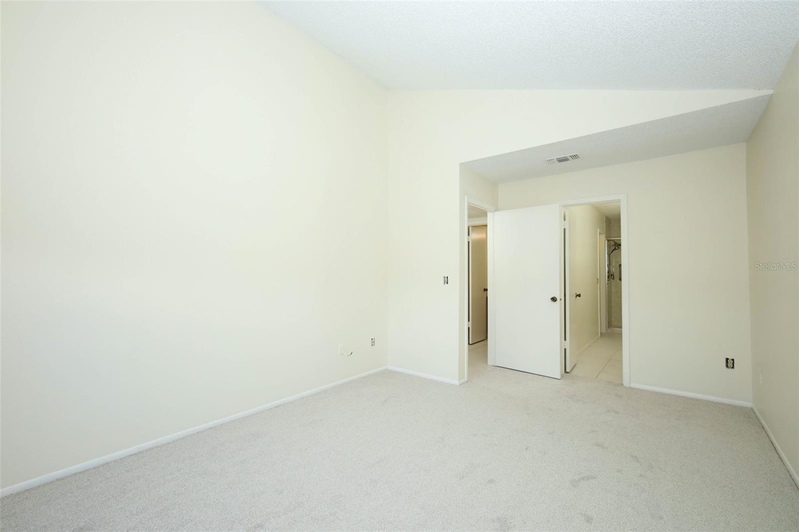 CROSSINGS - Residential