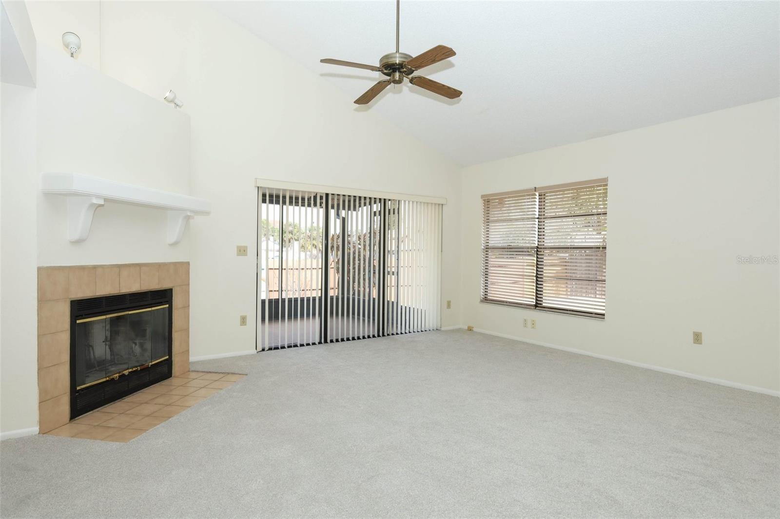 CROSSINGS - Residential