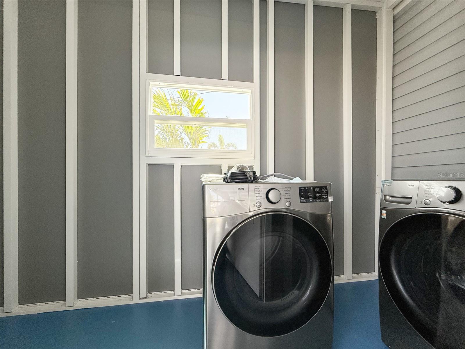 TRI-PAR ESTATES - Residential