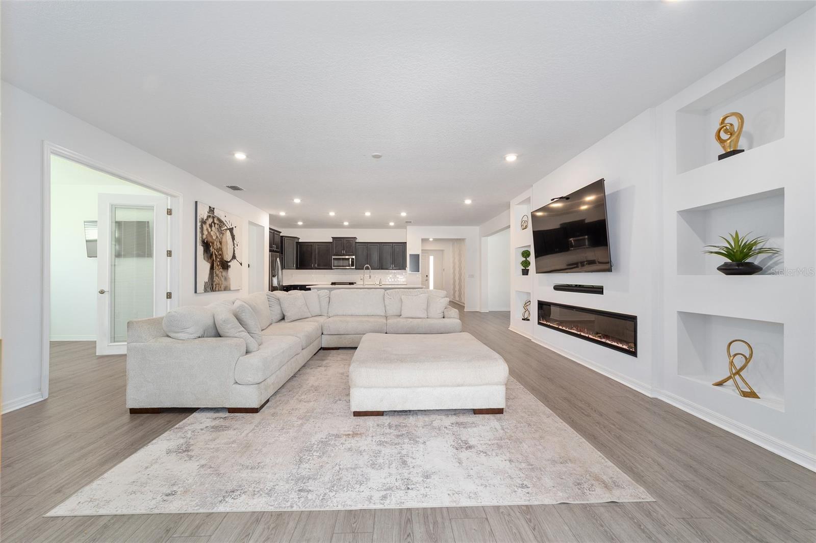 CALESA TOWNSHIP - Residential