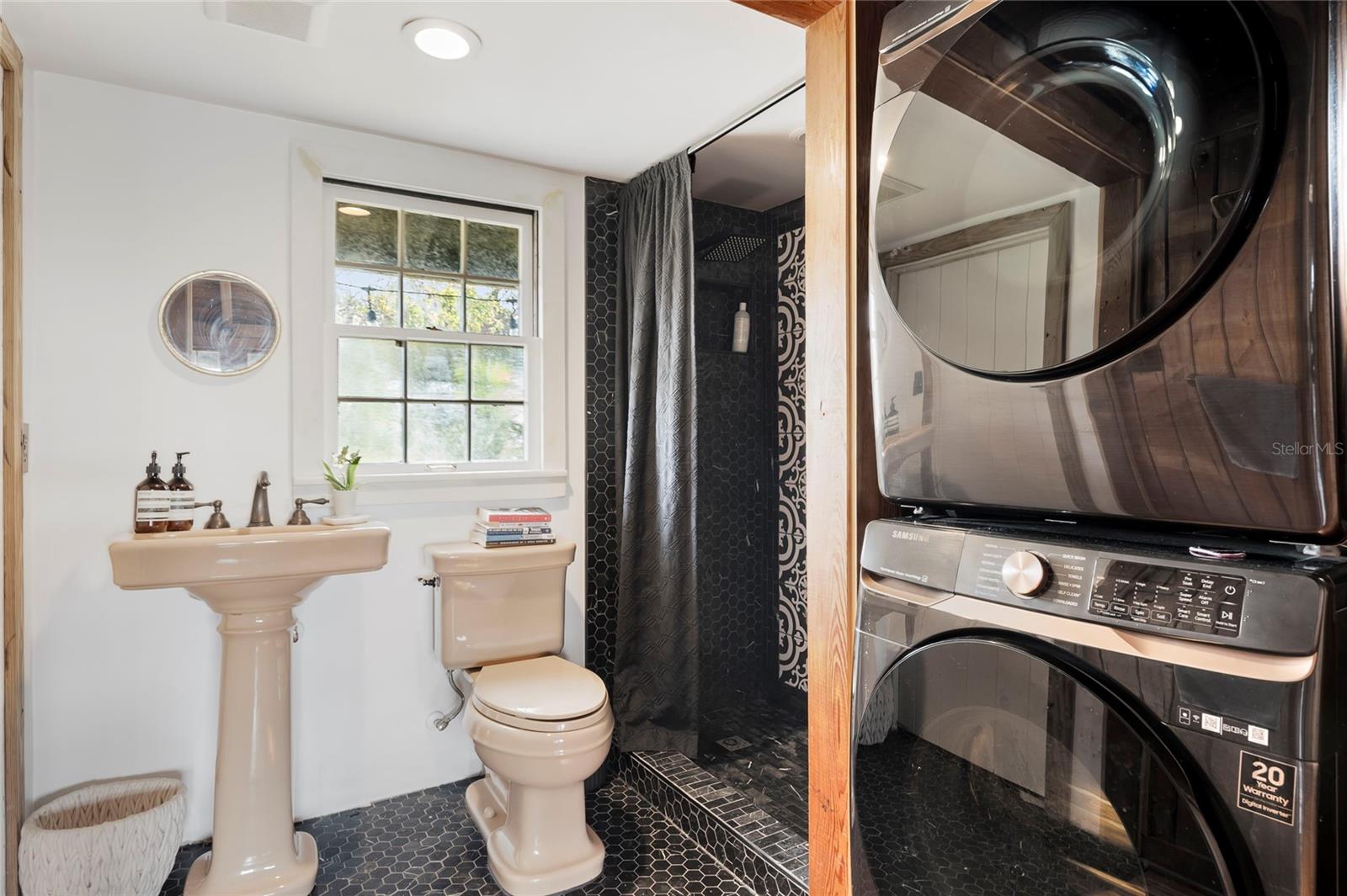 NO SUBDIVISION - Residential