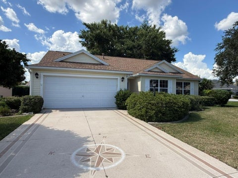 Photo of 3001 Saint Thomas Lane, The Villages, FL 32162 (MLS # OM725131)
