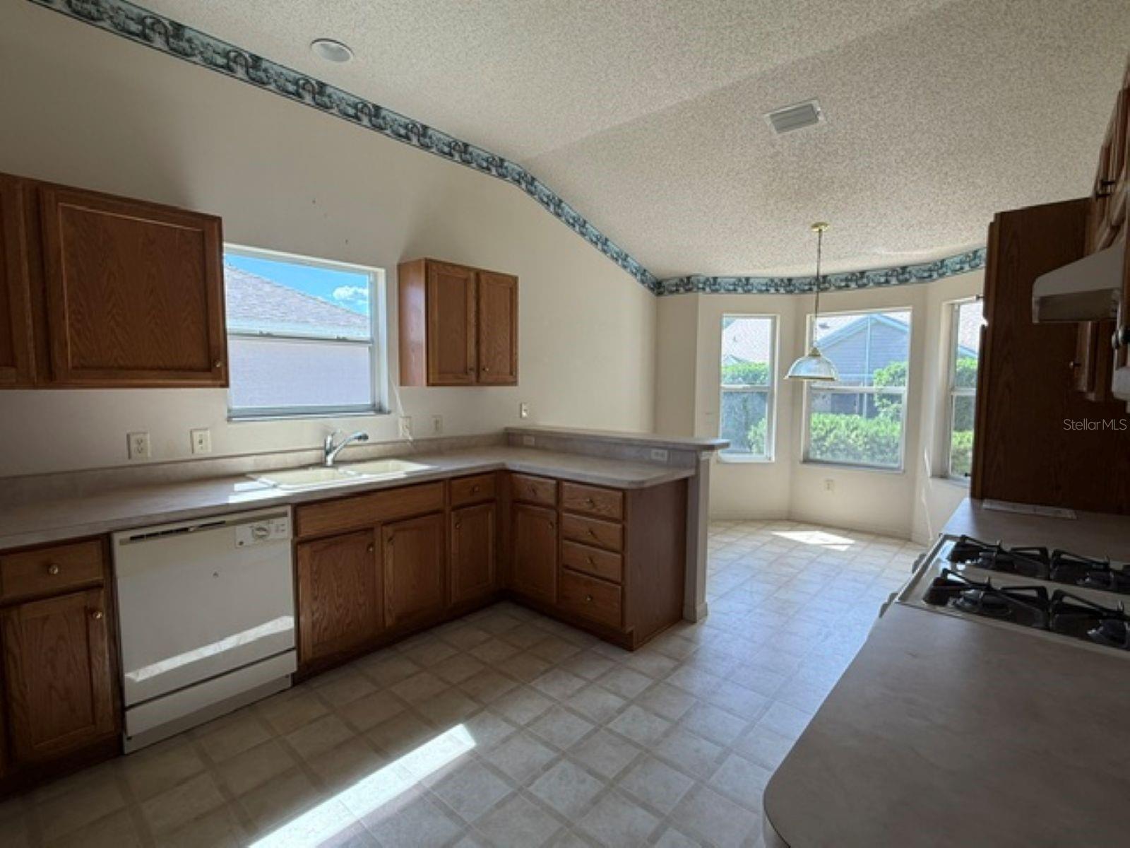 3001 SAINT THOMAS LANE