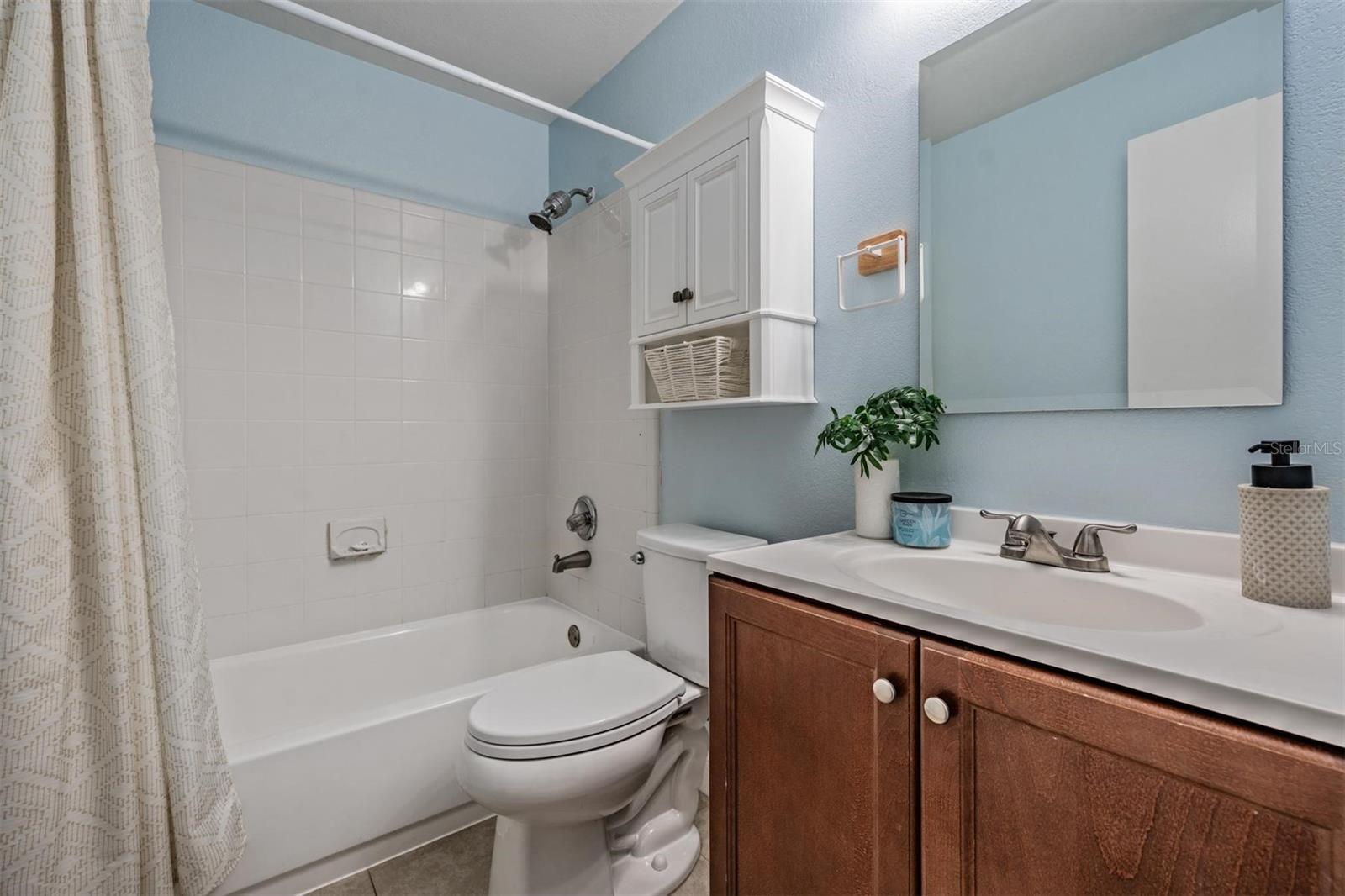 CARROLLWOOD MEADOWS UNIT VI SE - Residential