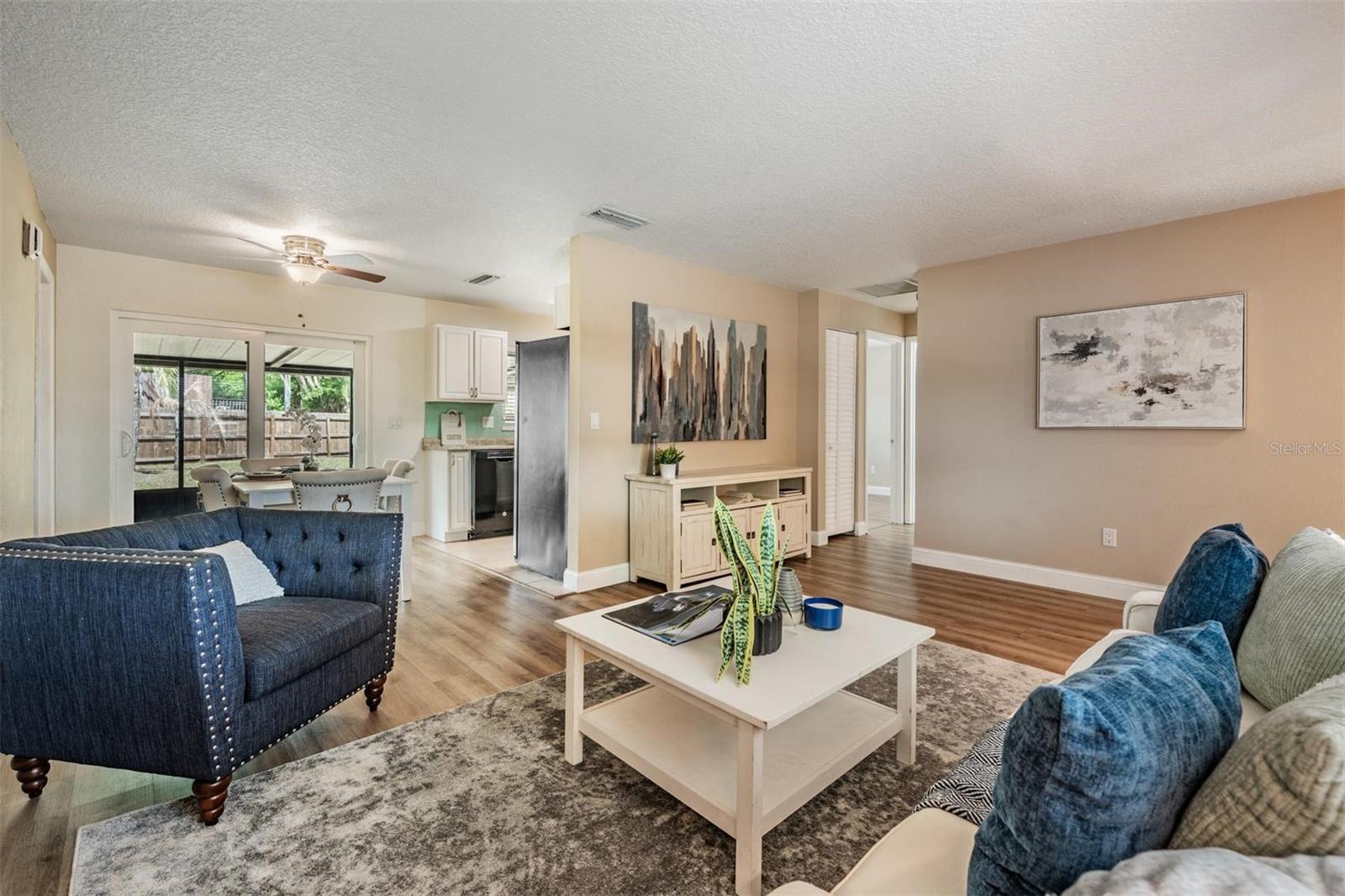 CARROLLWOOD MEADOWS UNIT VI SE - Residential