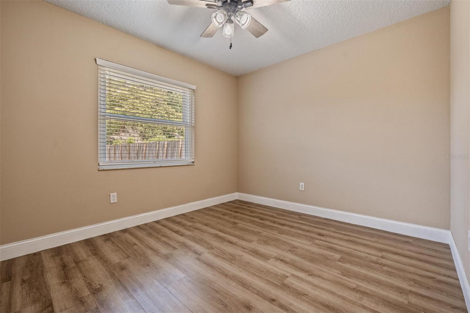 CARROLLWOOD MEADOWS UNIT VI SE - Residential