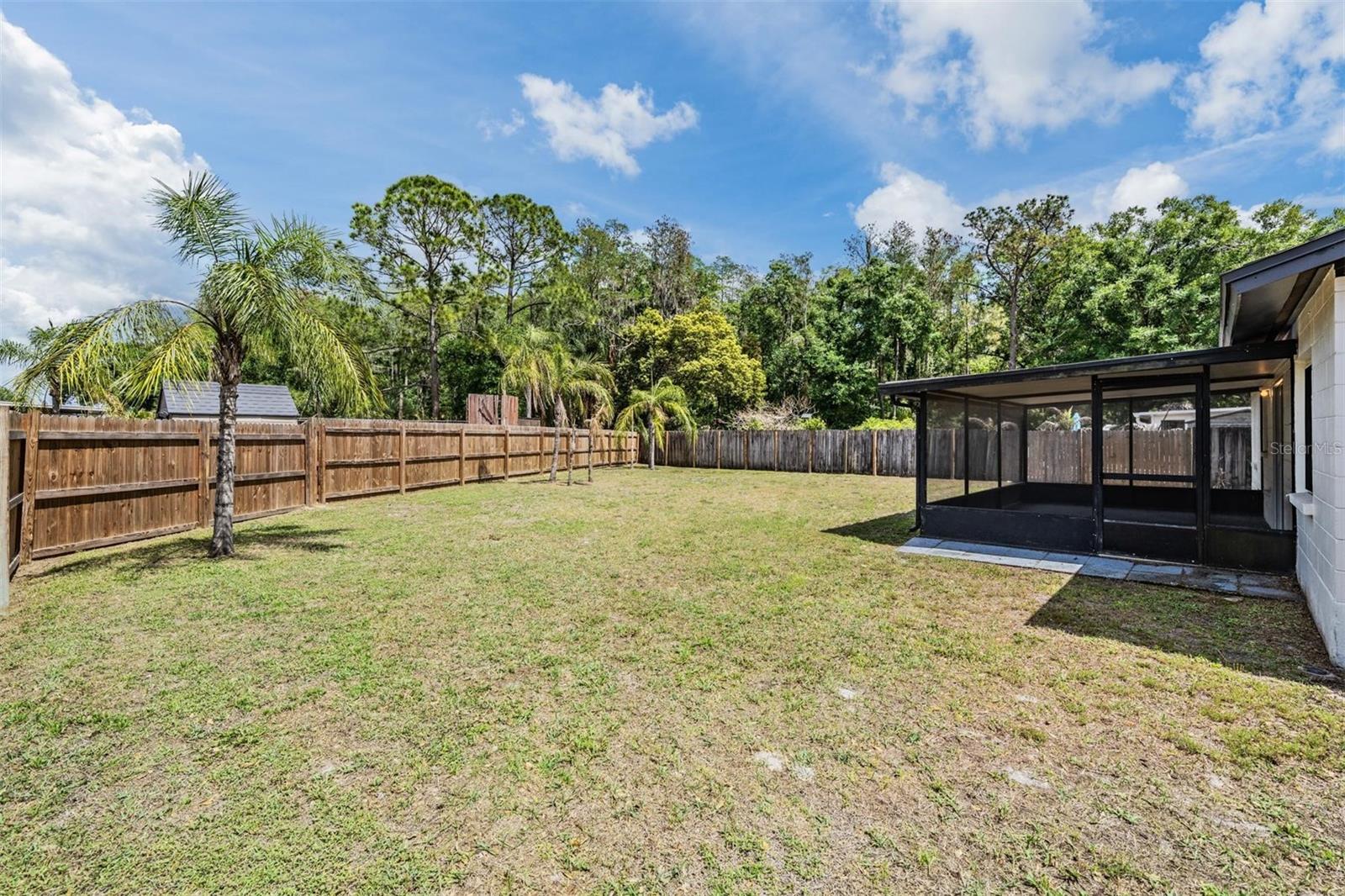 CARROLLWOOD MEADOWS UNIT VI SE - Residential