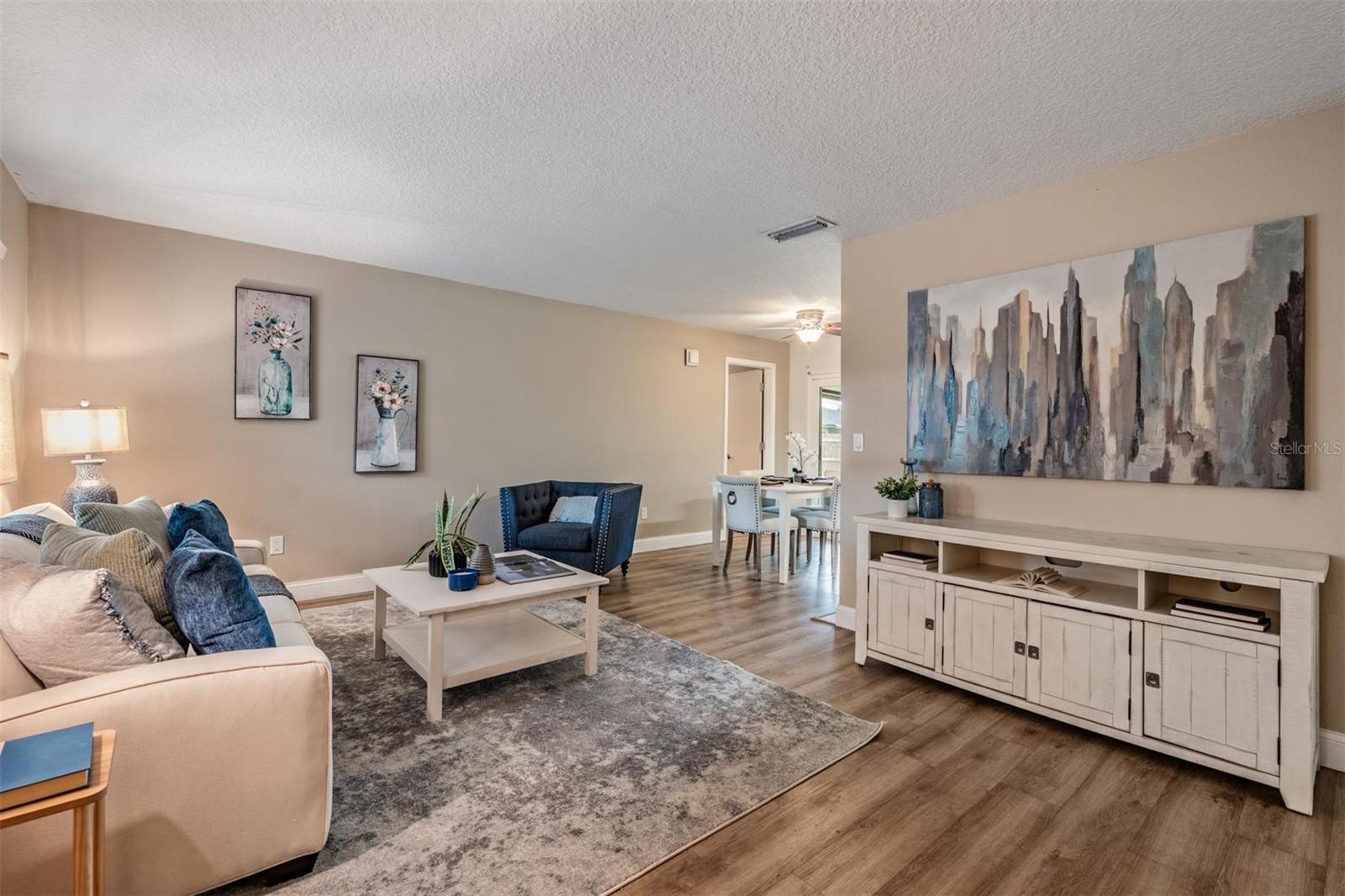 CARROLLWOOD MEADOWS UNIT VI SE - Residential