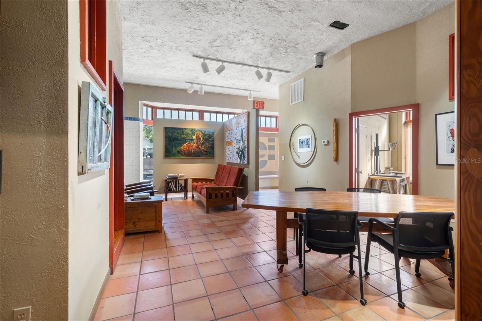 NORTH PARK - Commercial Sale