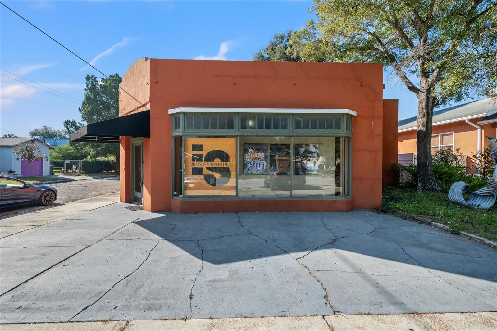 NORTH PARK - Commercial Sale