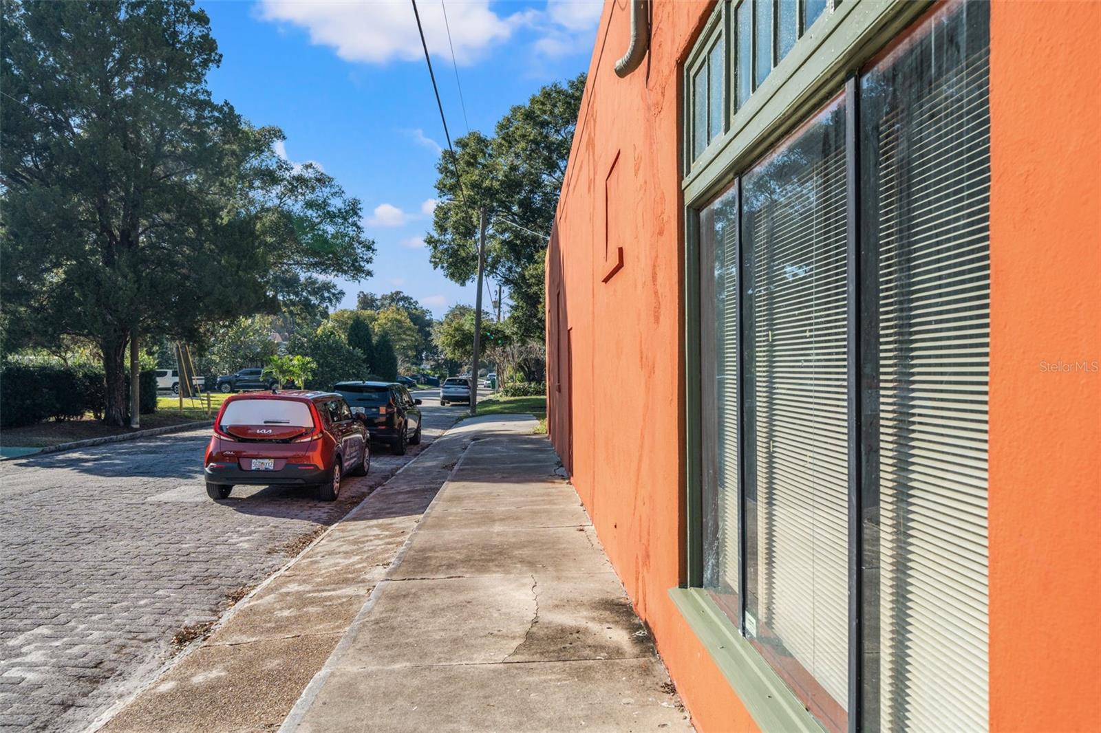 NORTH PARK - Commercial Sale