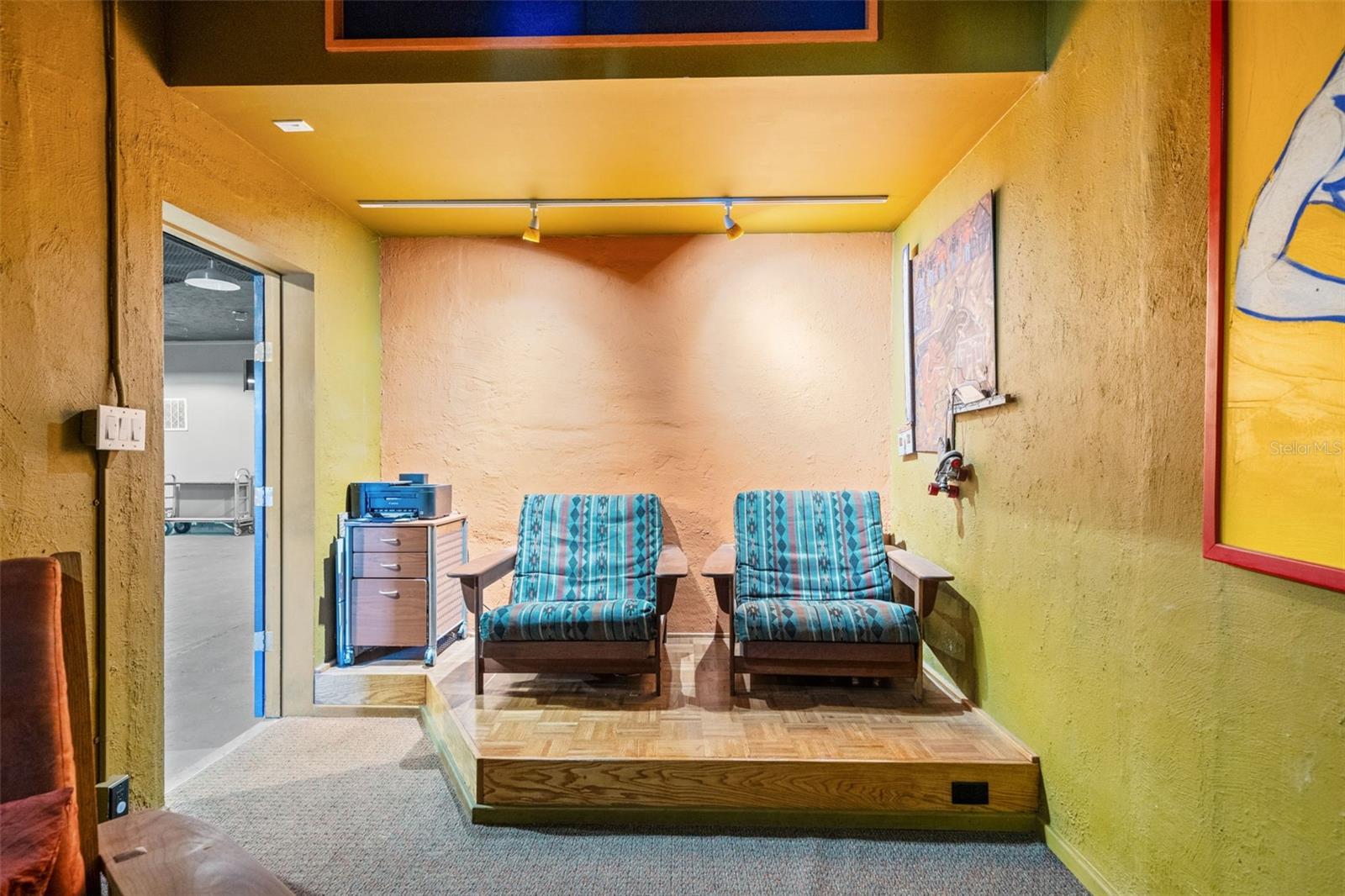 NORTH PARK - Commercial Sale