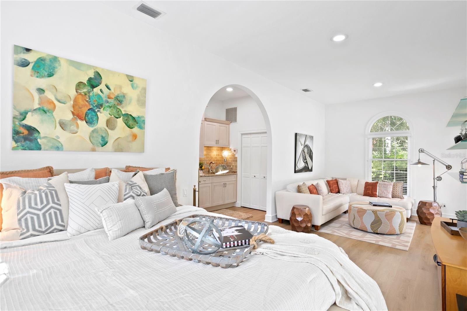 AVILA UNIT 4 - Residential