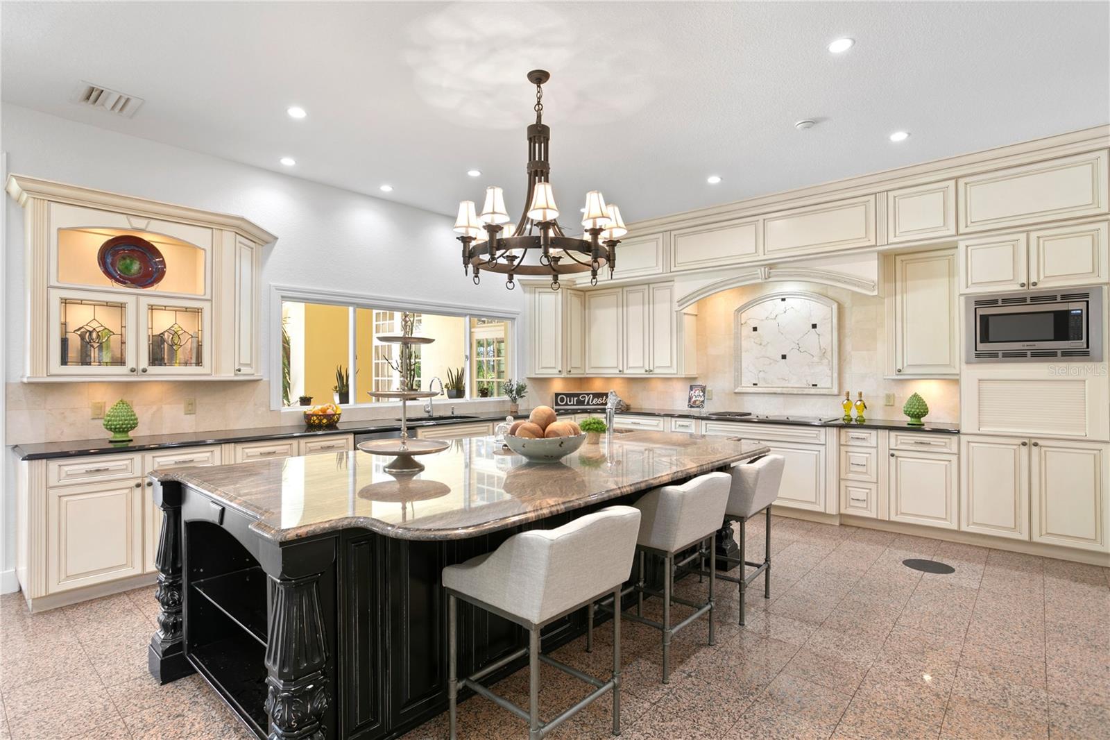 AVILA UNIT 4 - Residential