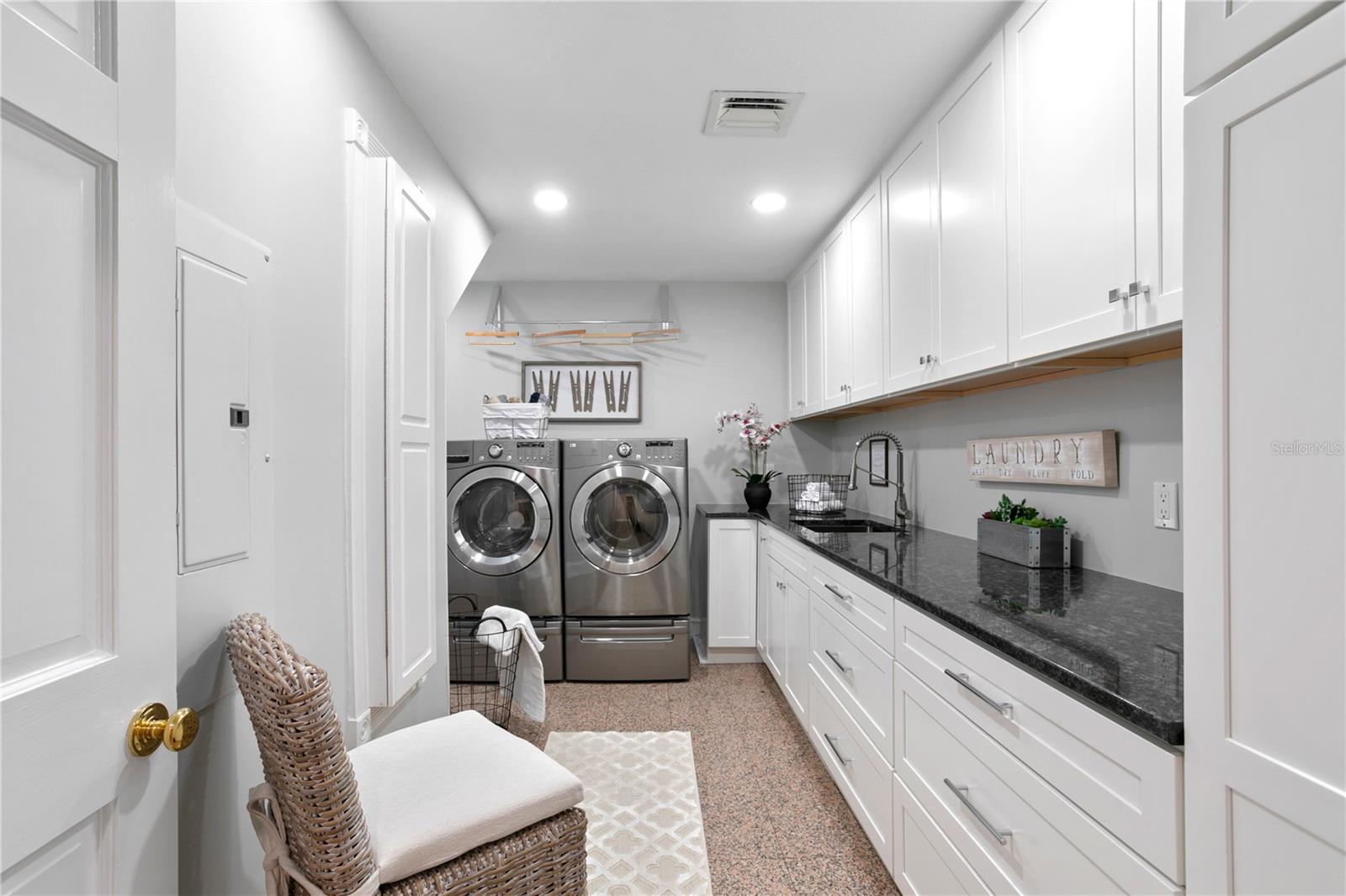 AVILA UNIT 4 - Residential