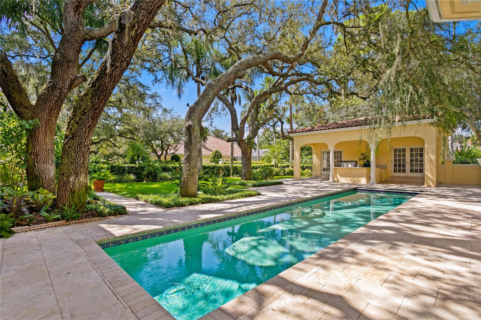 AVILA UNIT 4 - Residential