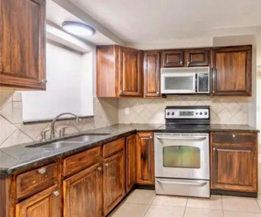 CREST RIDGE GARDENS - Residential