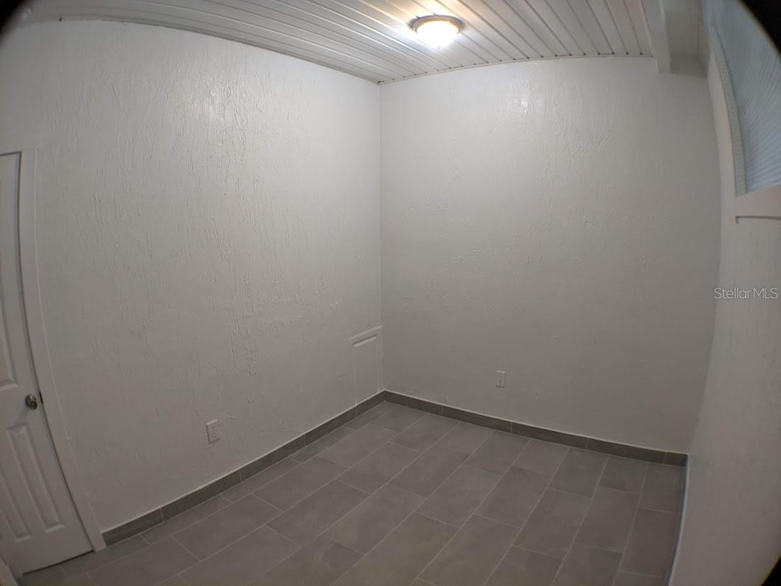VENICE HOMESITE CO - Residential Lease
