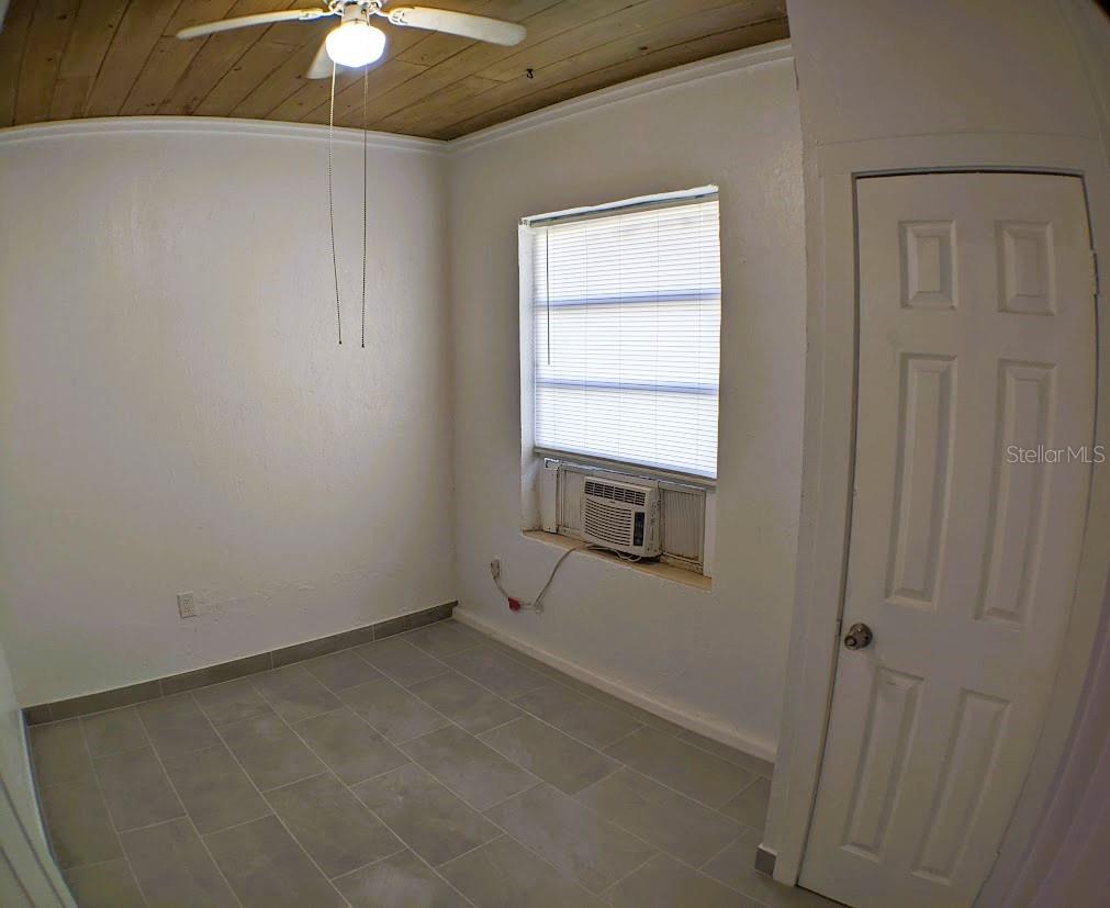 VENICE HOMESITE CO - Residential Lease