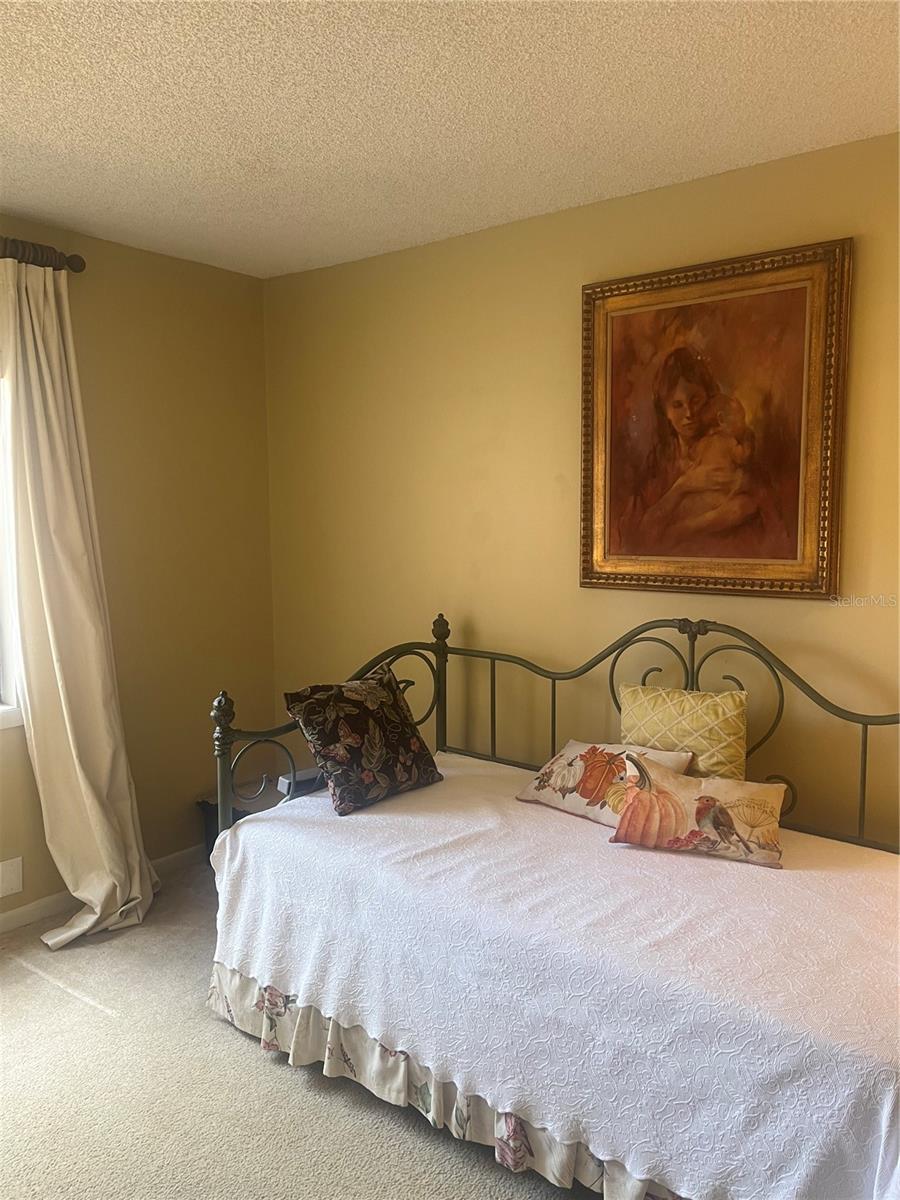 CROWN OAKS - Residential Lease