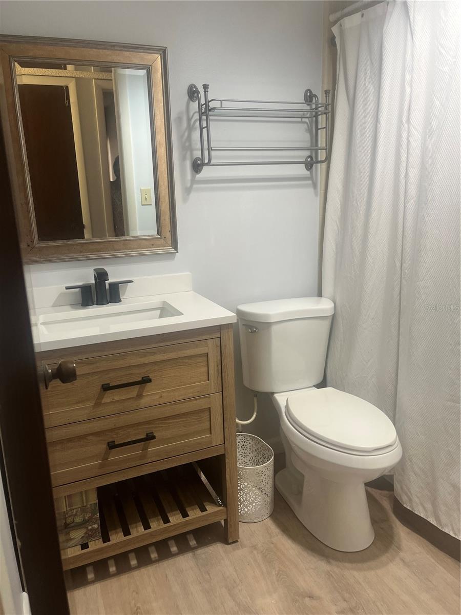 CROWN OAKS - Residential Lease