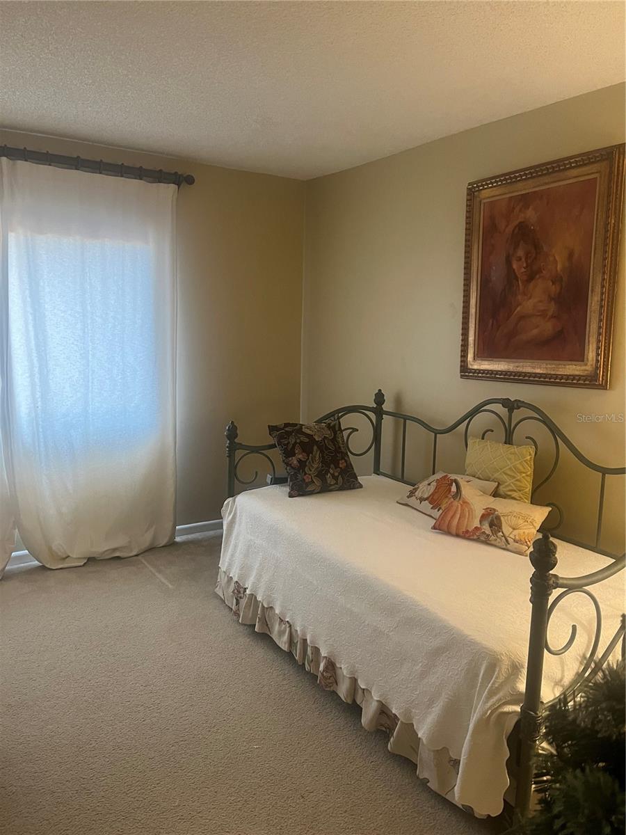 CROWN OAKS - Residential Lease