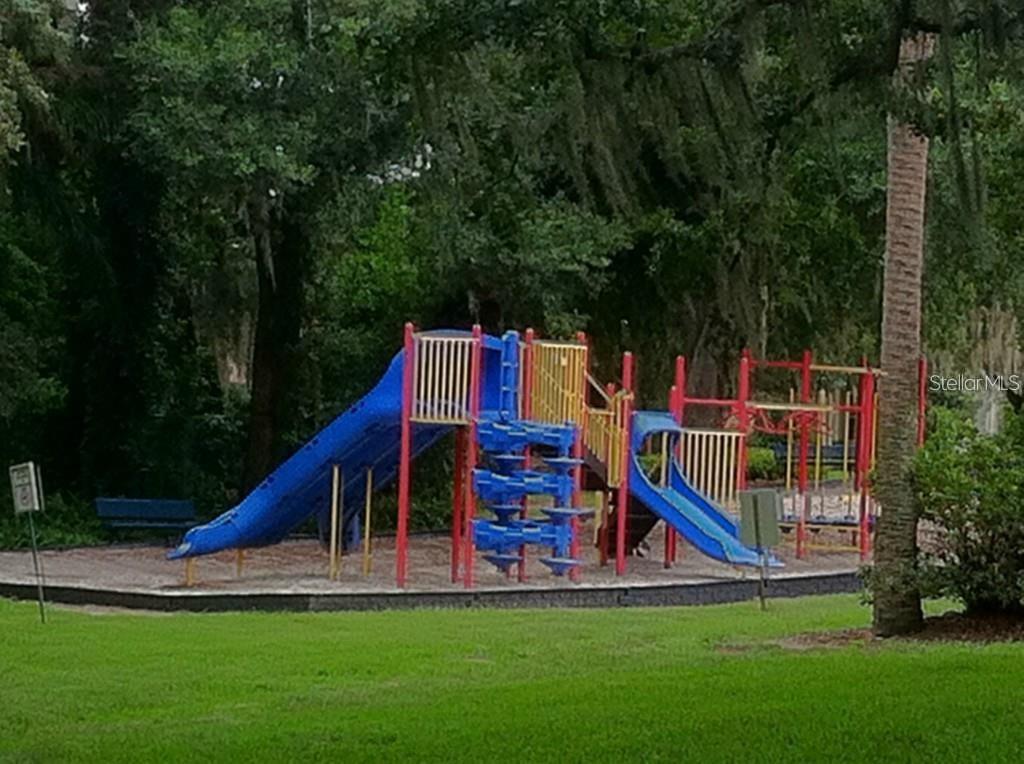 CROWN OAKS - Residential Lease