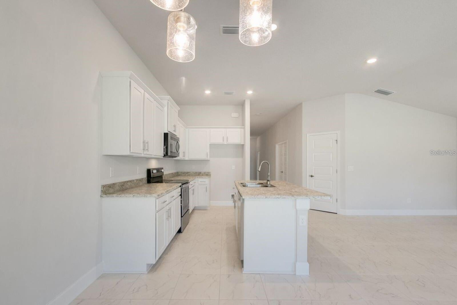 4404 SW 92ND PLACE ROAD