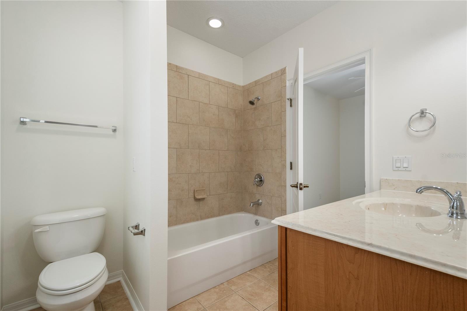 WICKHAM PARK 04 05 06 09 10 11 12 01 - Residential