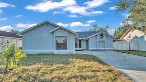 A home in WINTER HAVEN