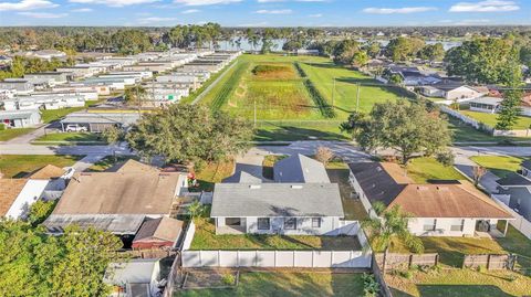 A home in WINTER HAVEN