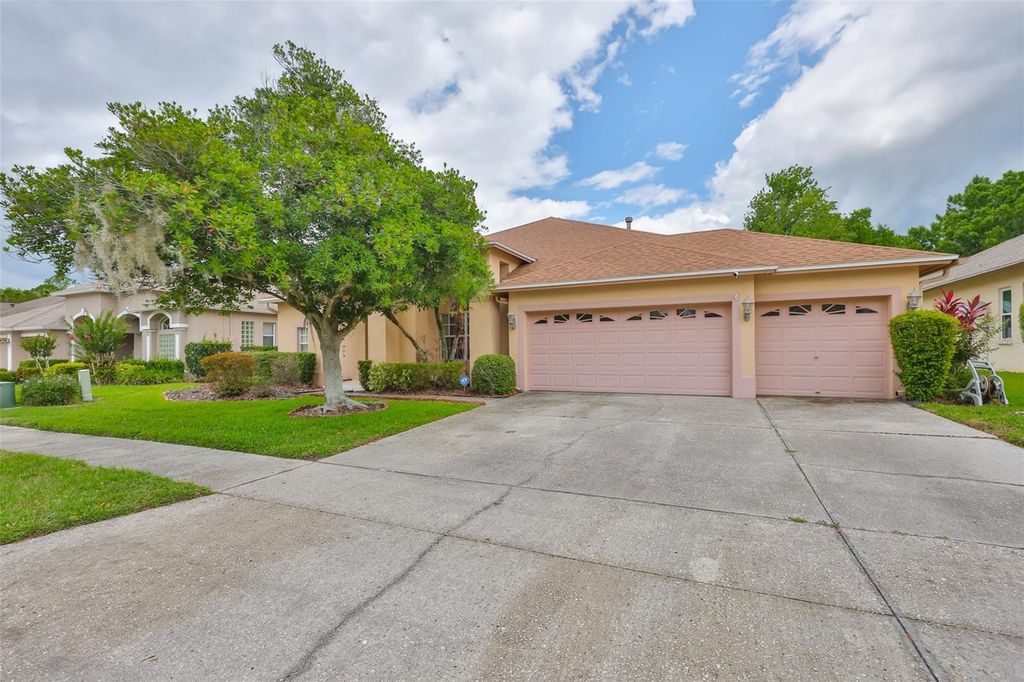 Photo of 18444 Eastwyck Dr, Tampa, FL 33647 (MLS # TB8387533)