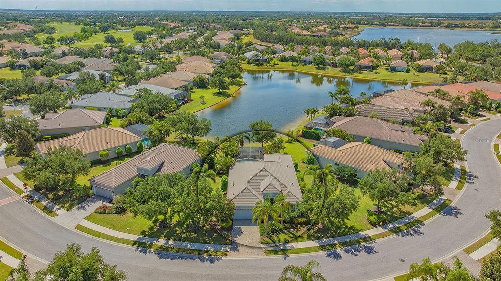 Photo of 14350 Stirling Drive, Lakewood Ranch, FL 34202 (MLS # A4647816)