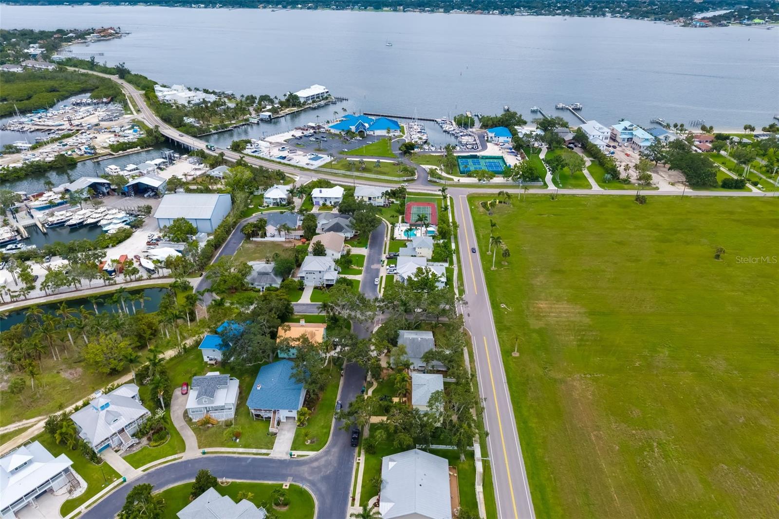 GULF & BAY ESTATES BLK 3 - Residential