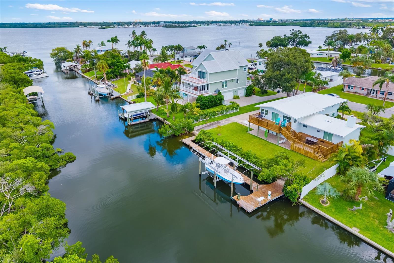 GULF & BAY ESTATES BLK 3 - Residential