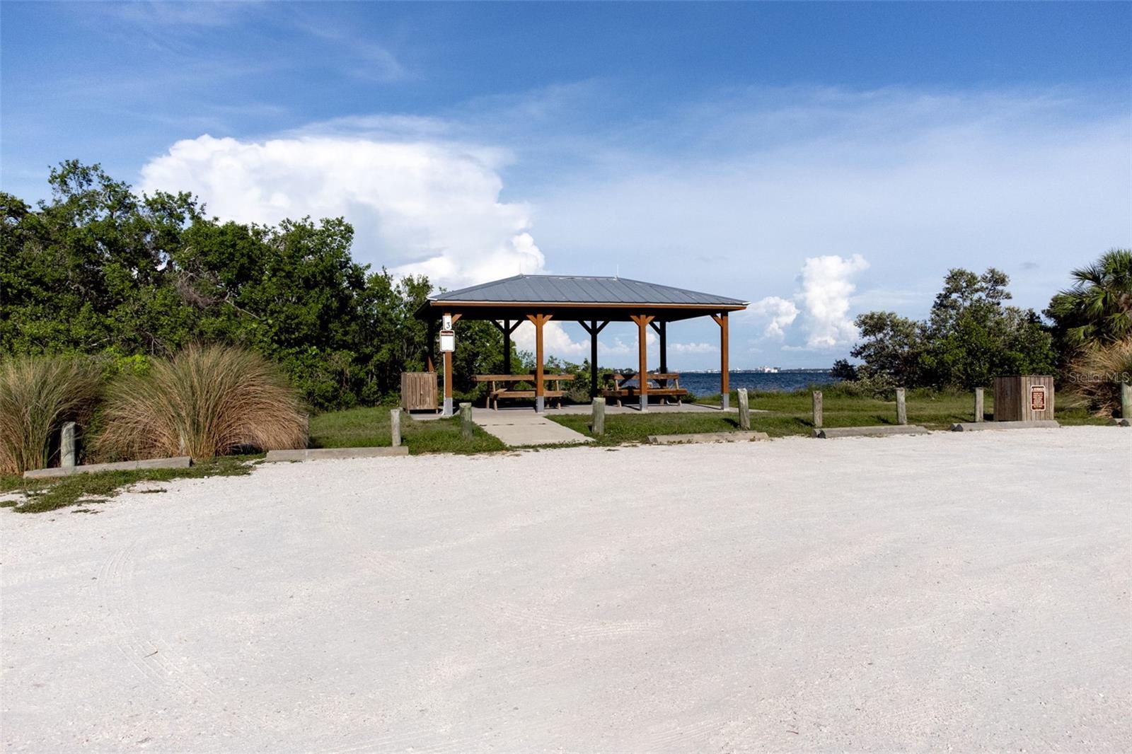 GULF & BAY ESTATES BLK 3 - Residential