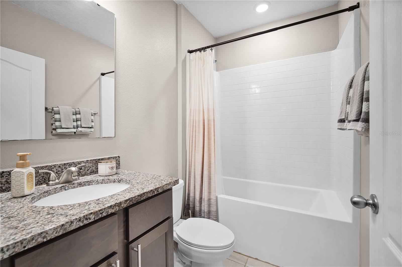 LAKE DOUGLAS PRESERVE - Residential