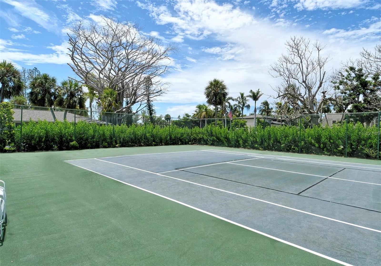 THE BANYAN BAY CLUB - Residential