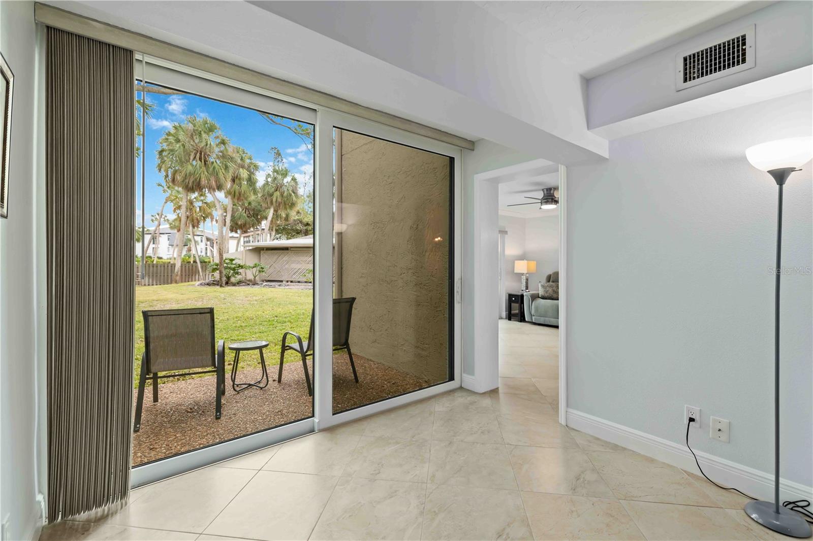 THE BANYAN BAY CLUB - Residential